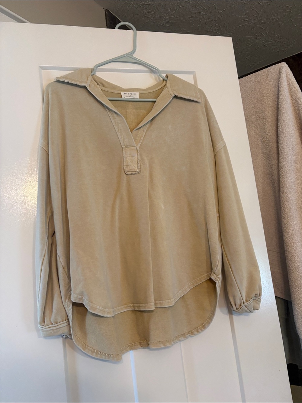 Washed Beige Collared Pullover Top LARGE